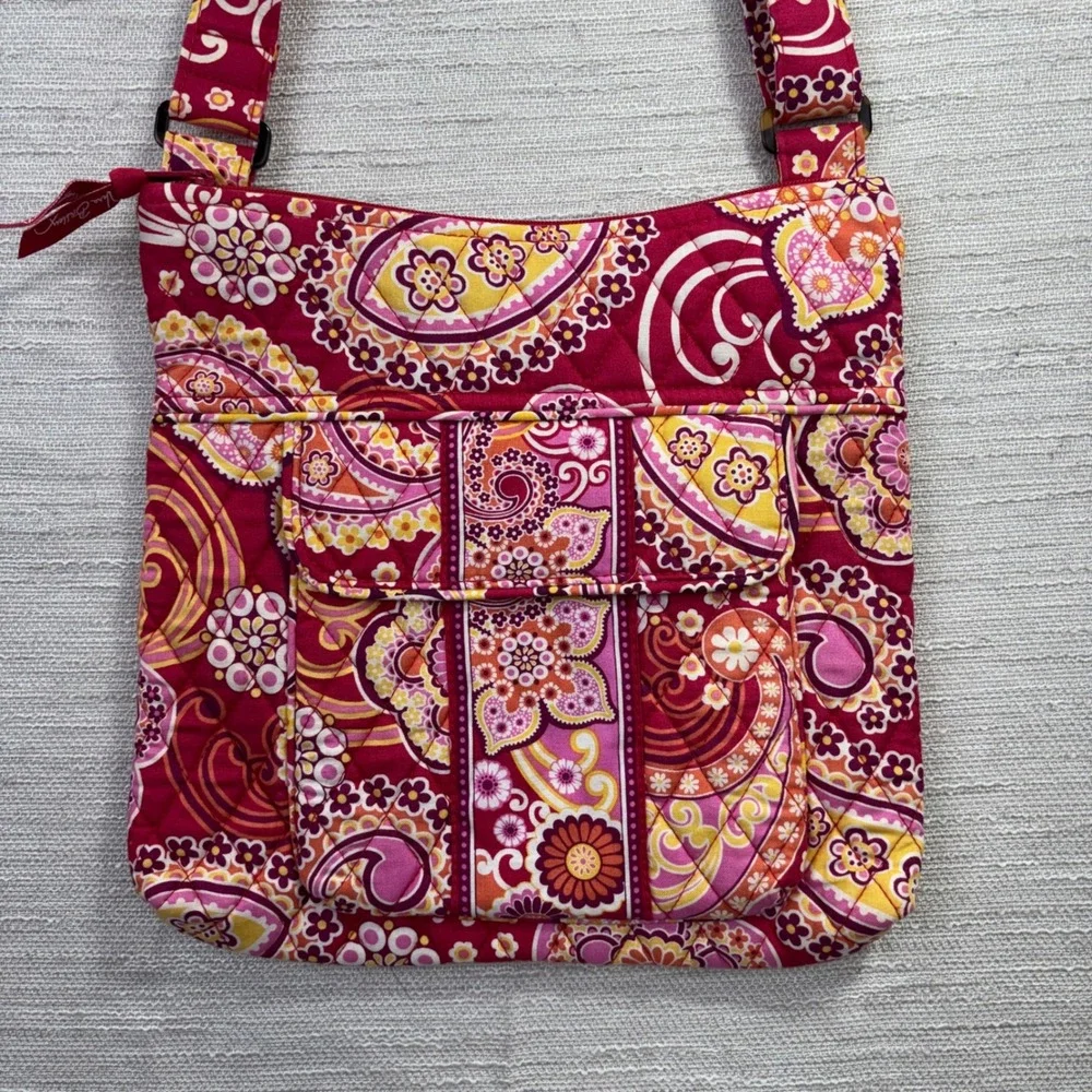 NEW‎ Vera Bradley Pink Paisley Quilted Crossbody Shoulder Bag Adjustable Strap
